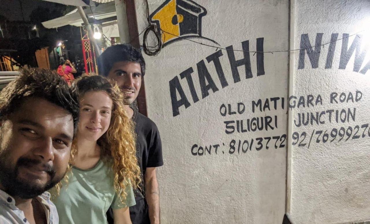 Atathi Niwas Guest House For Backpackers And Travellers Siliguri Luaran gambar