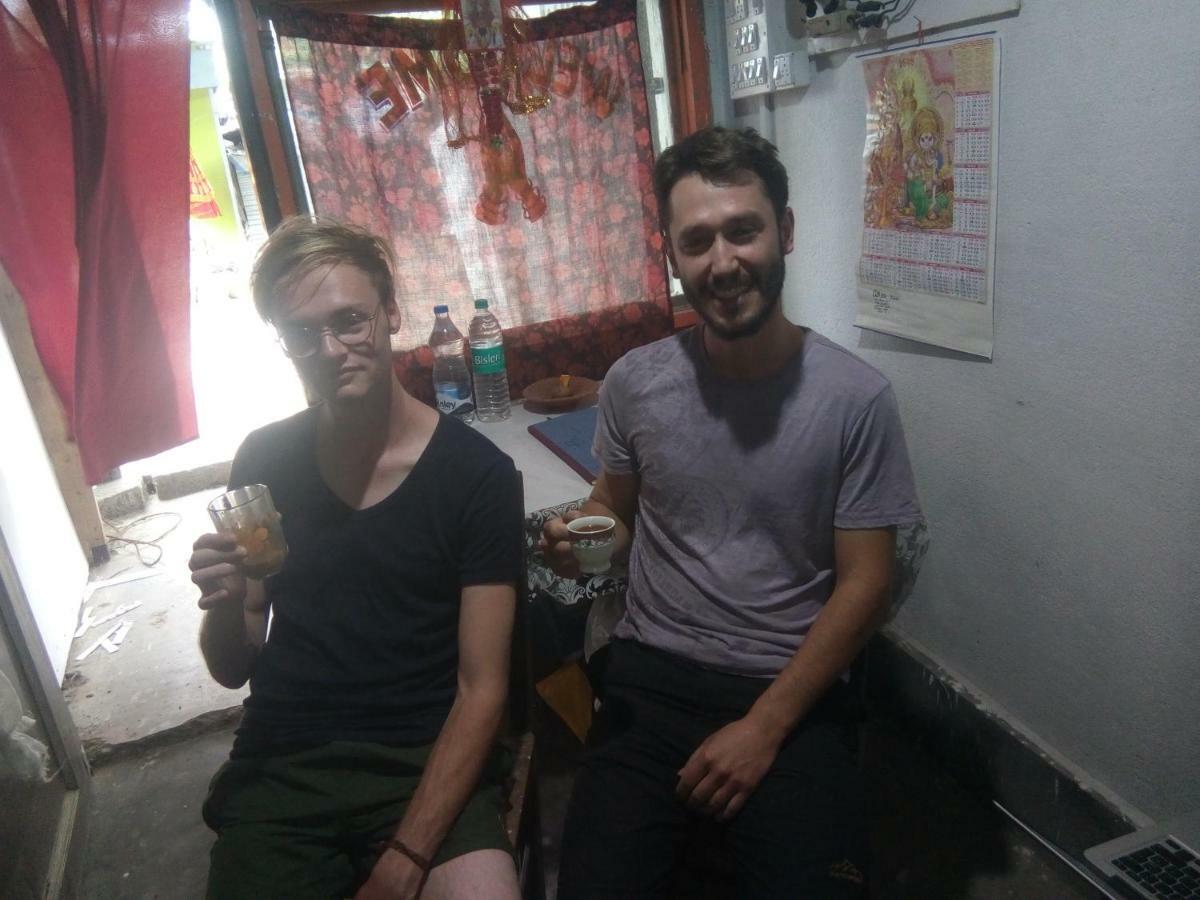 Atathi Niwas Guest House For Backpackers And Travellers Siliguri Luaran gambar
